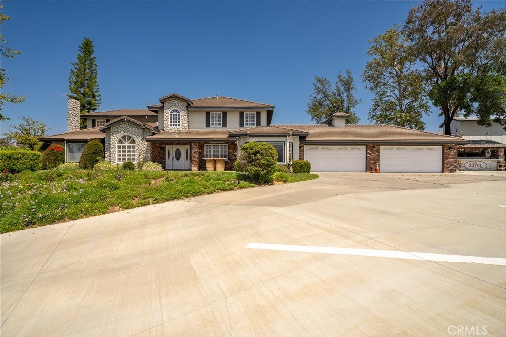 Photo of Listing #CV25123410