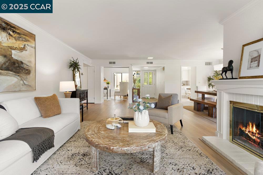 Photo of Listing #41099898