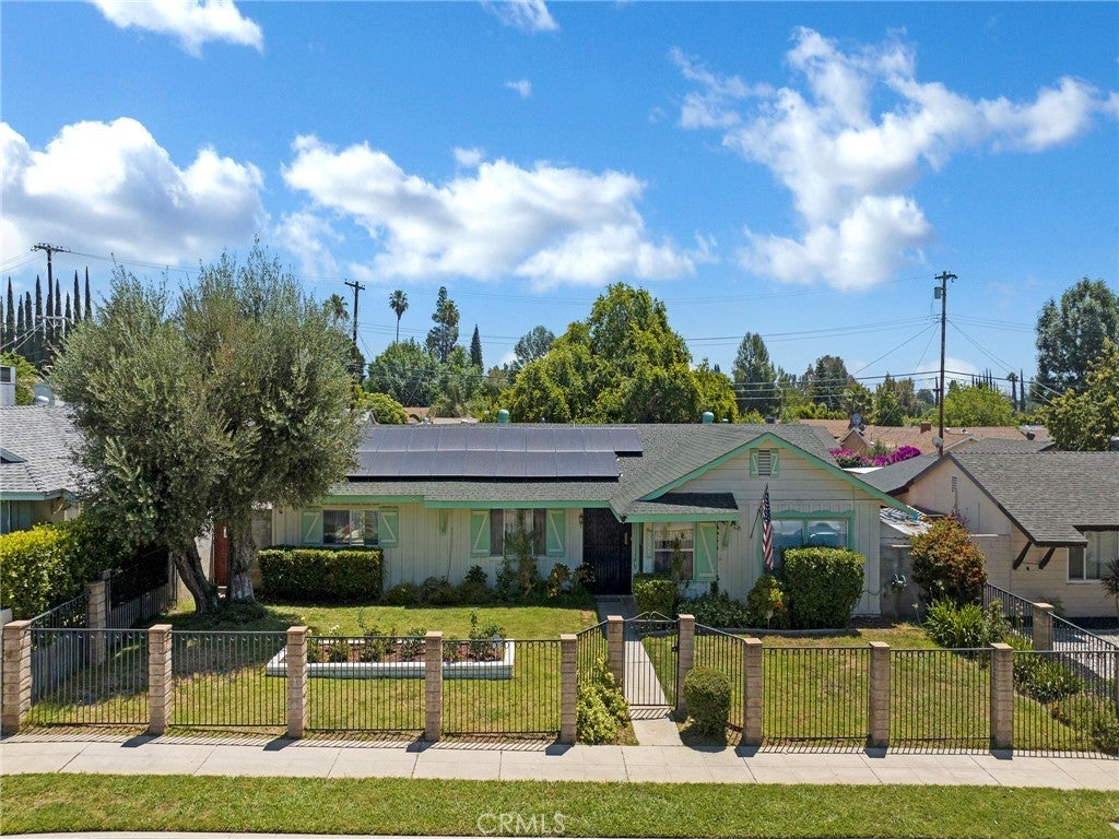 Photo of Listing #SR25121916