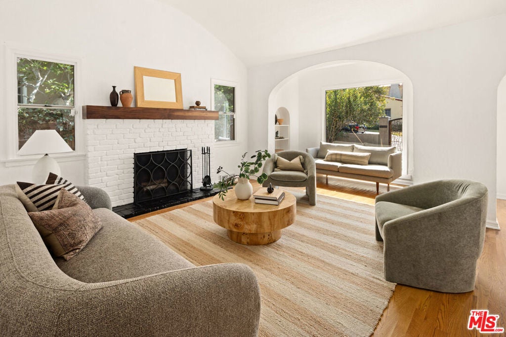 Photo of Listing #25540463