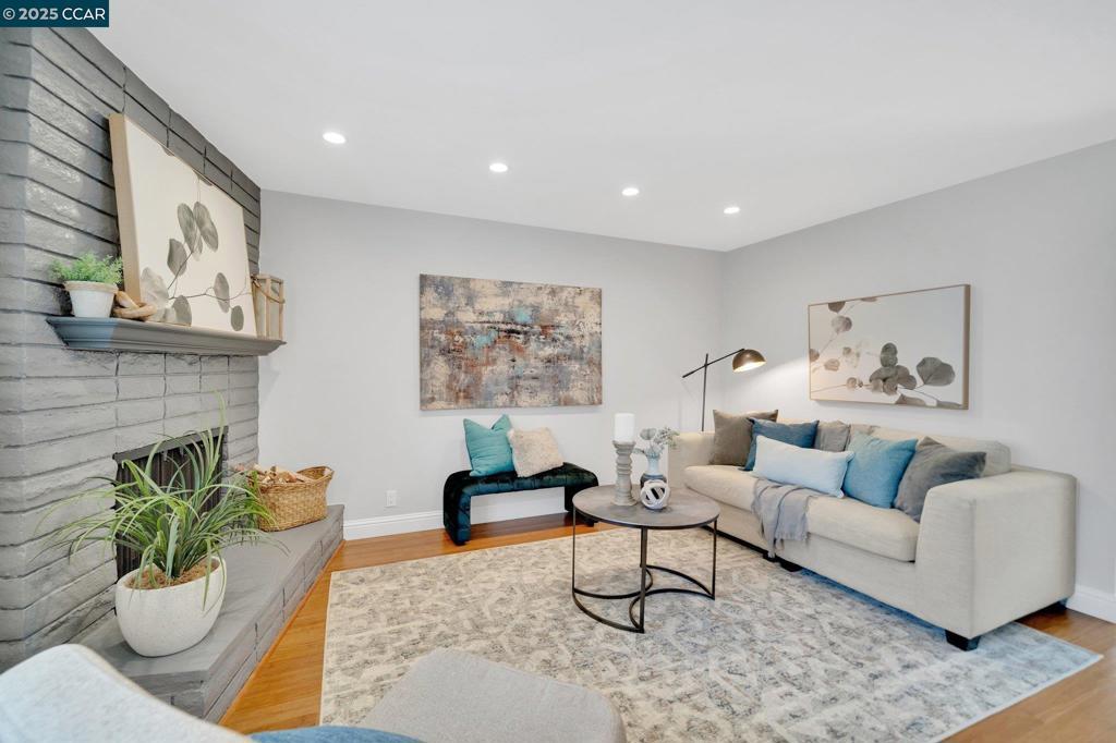 Photo of Listing #41099922