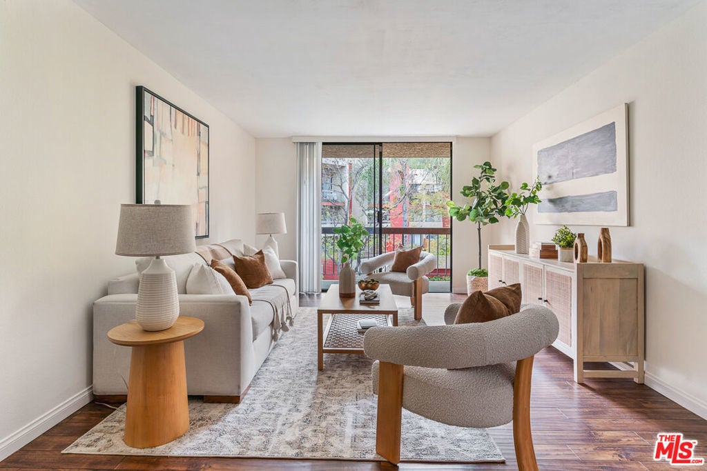 Photo of Listing #25547329