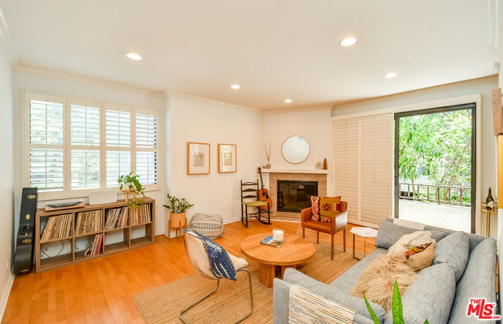 Photo of Listing #25547259