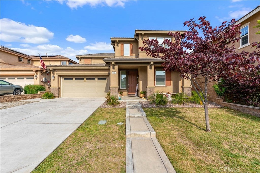 Photo of Listing #IV25119975