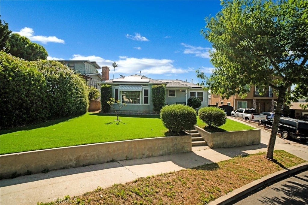 Photo of Listing #SR25119239