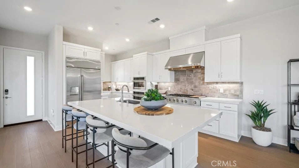 Photo of Listing #OC25124302