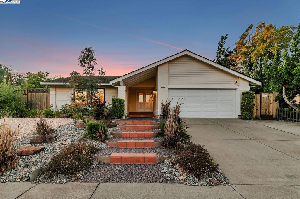 Photo of Listing #41100007