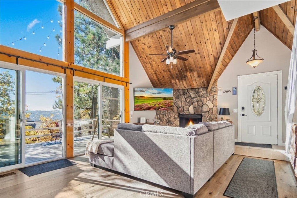 Photo of Listing #SR25124336