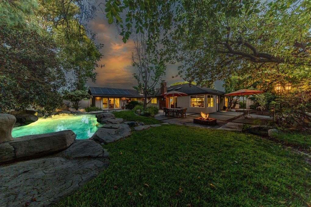 Photo of Listing #PW25124393