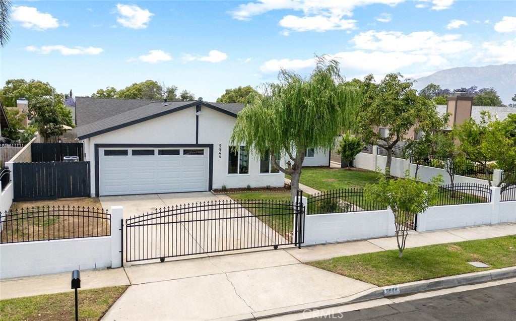 Photo of Listing #CV25124552