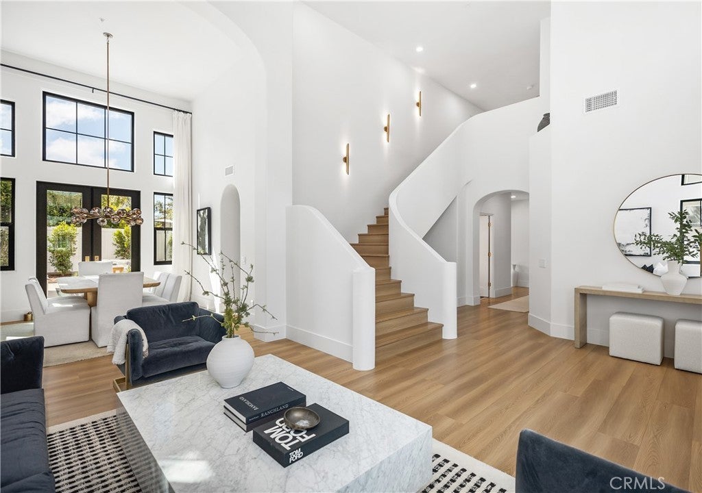 Photo of Listing #OC25104637