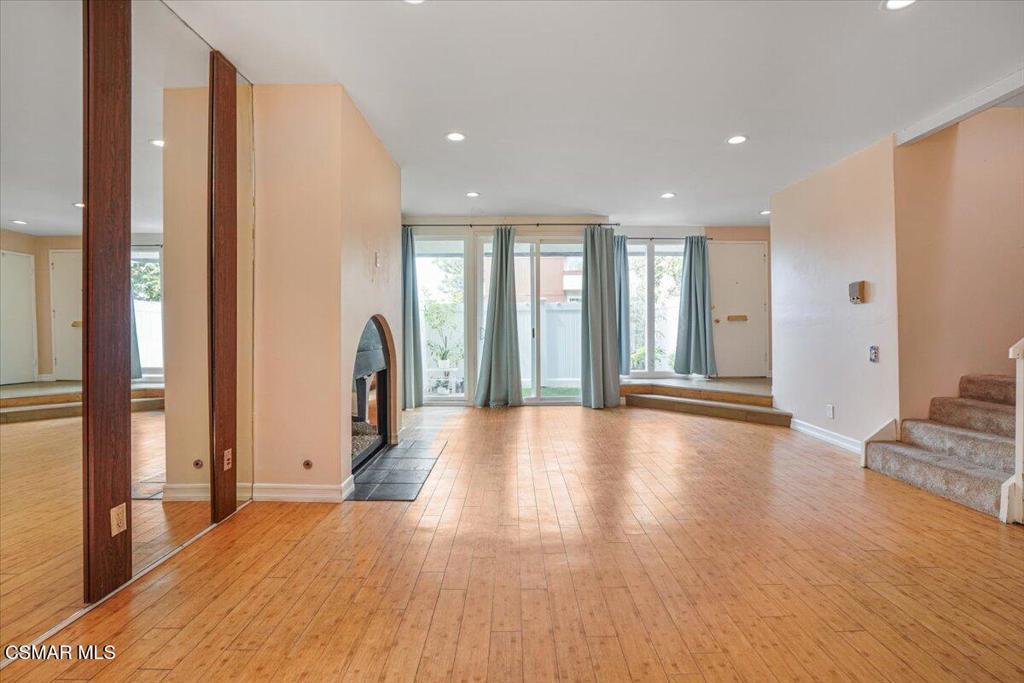 Photo of Listing #225002758