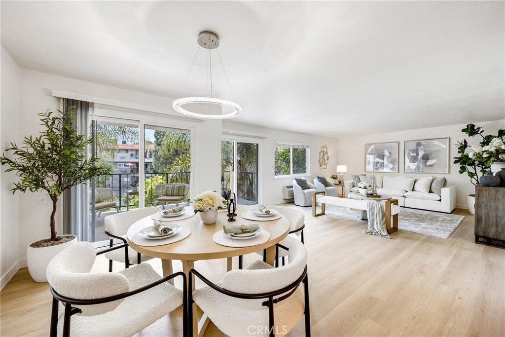 Photo of Listing #OC25103701