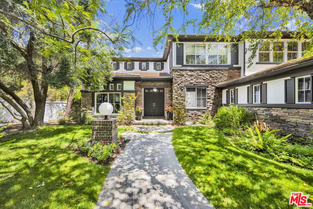 Photo of Listing #25543195