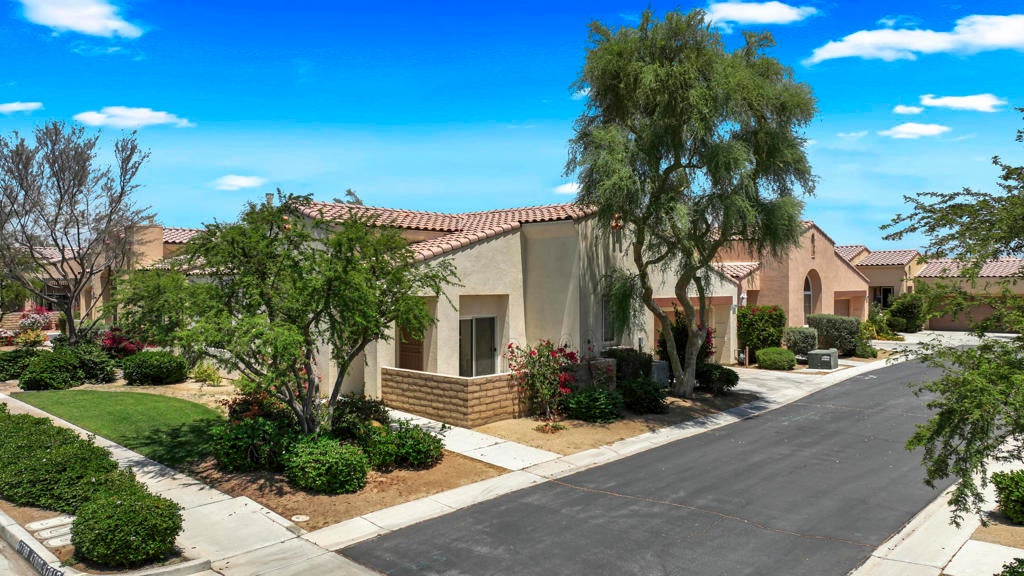 47788 Dancing Butterfly, La Quinta