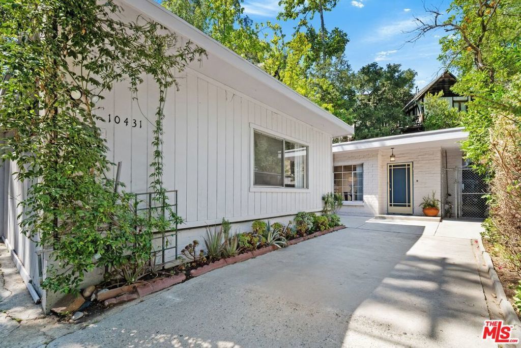 Photo of Listing #25547405