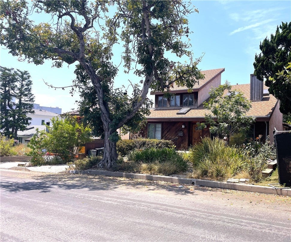 Photo of Listing #SB25122136