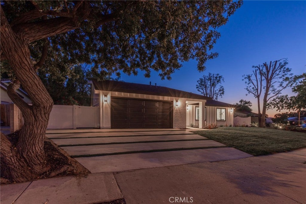 Photo of Listing #SR25122585