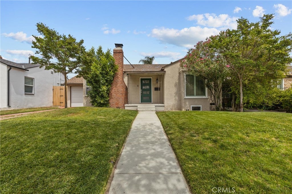 Photo of Listing #SR25123773