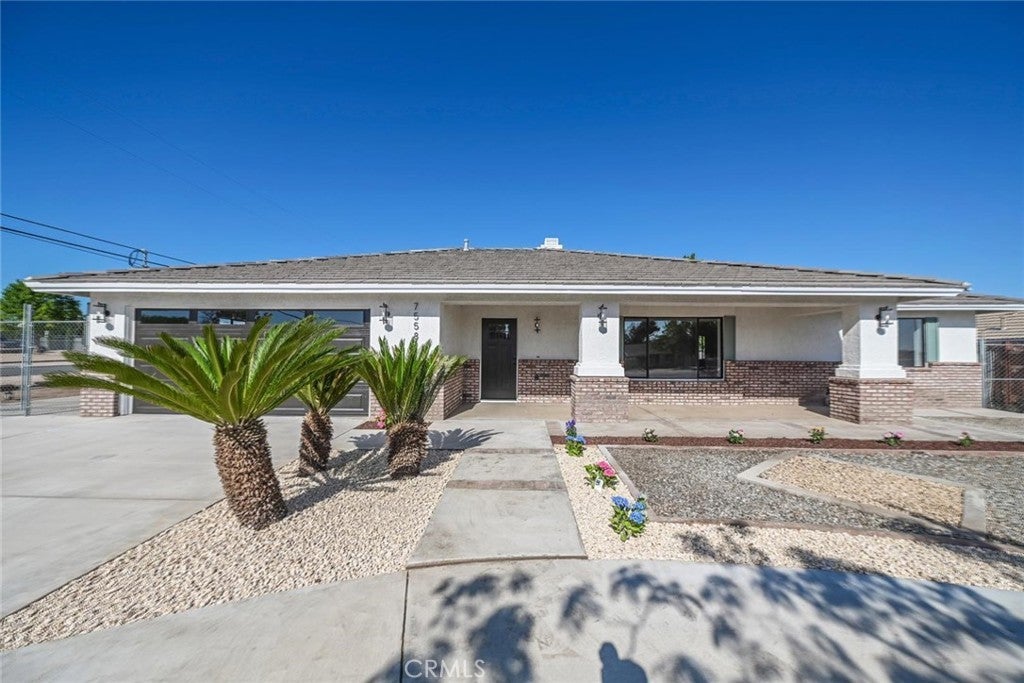 Photo of Listing #IV25124677