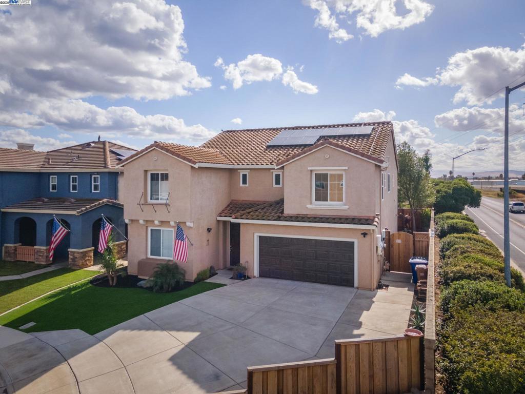 Photo of Listing #41100136