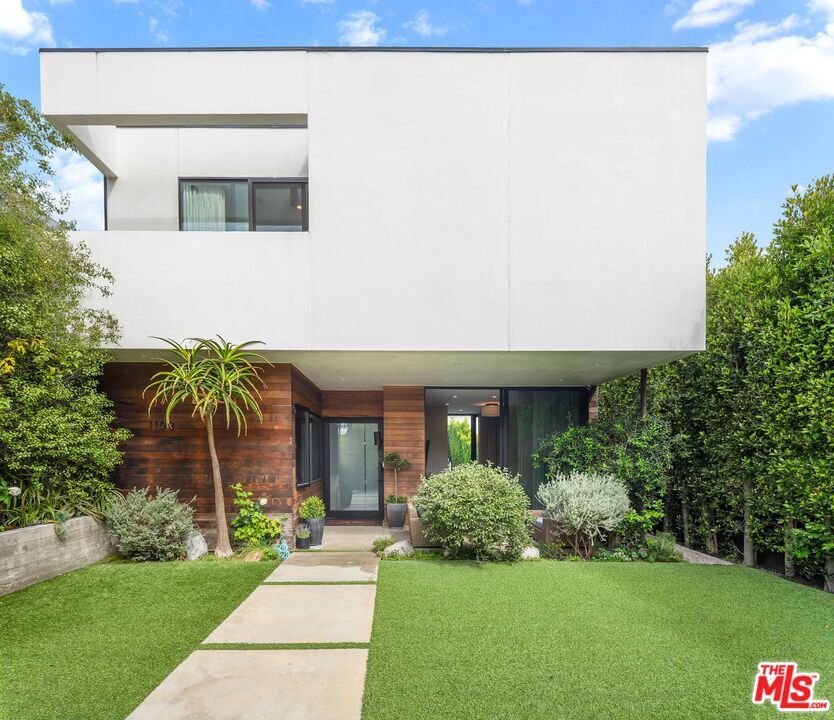 Photo of Listing #25547553