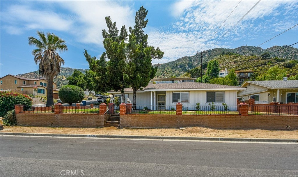 Photo of Listing #SW25125381