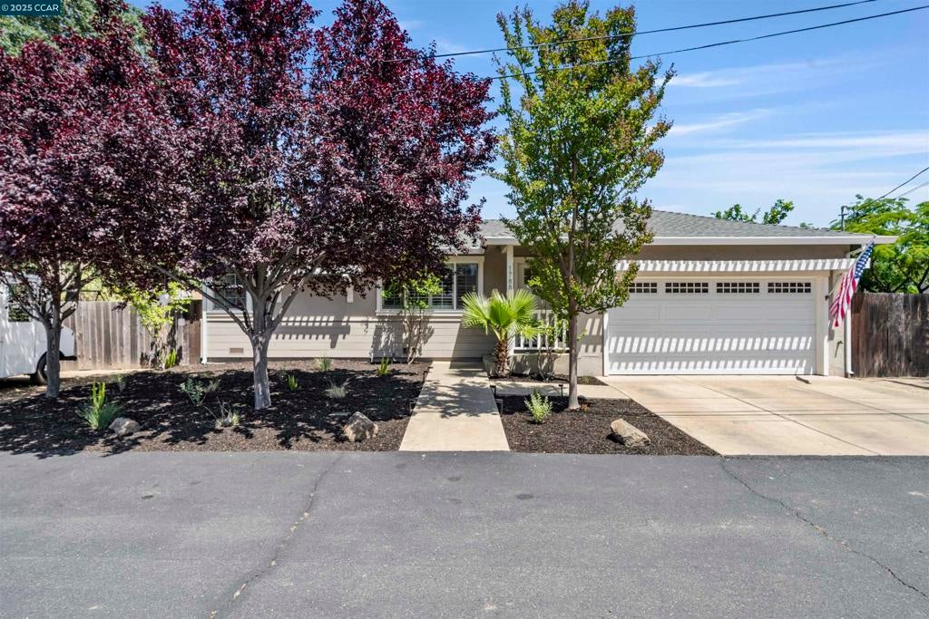 Photo of Listing #41100144