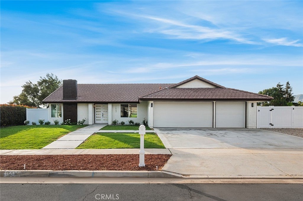 Photo of Listing #CV25125473