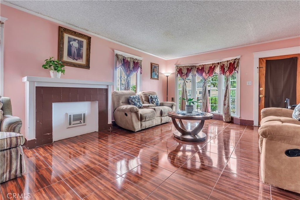 Photo of Listing #DW25125064