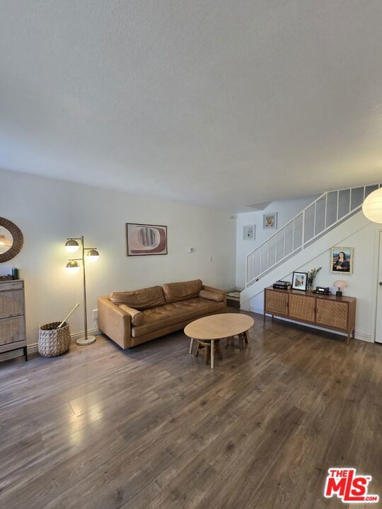 Photo of Listing #25548387