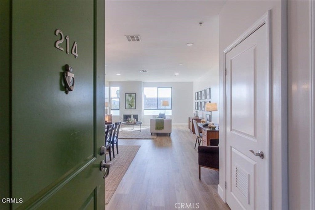 Photo of Listing #PW25125589