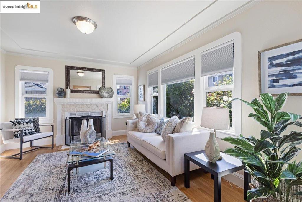 Photo of Listing #41100185