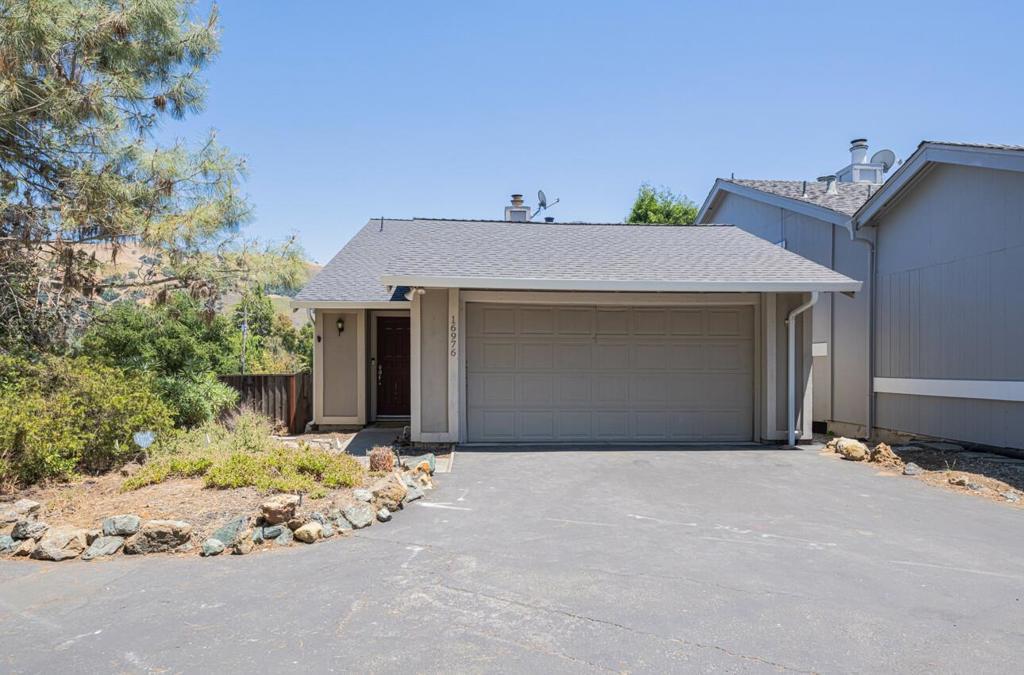 Photo of Listing #ML82009775