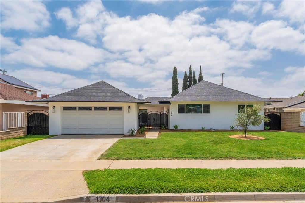 Photo of Listing #RS25125831