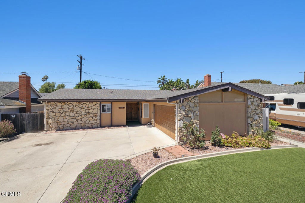 Photo of Listing #V1-30390