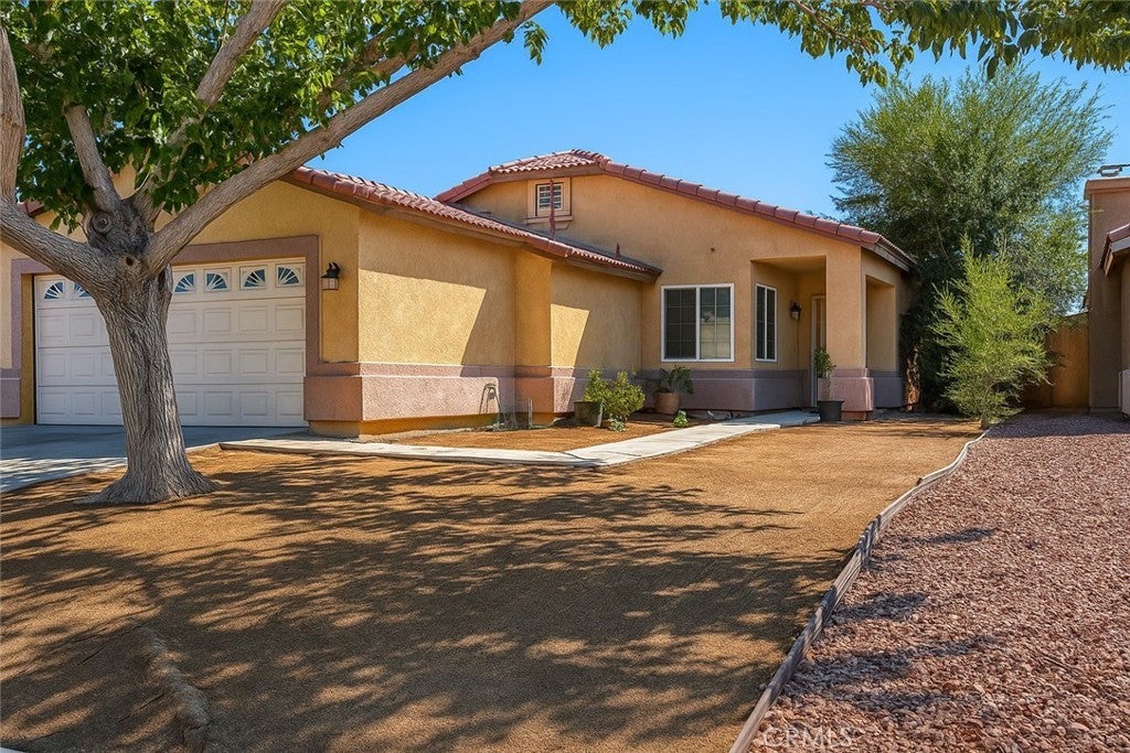 Photo of Listing #IV25125704