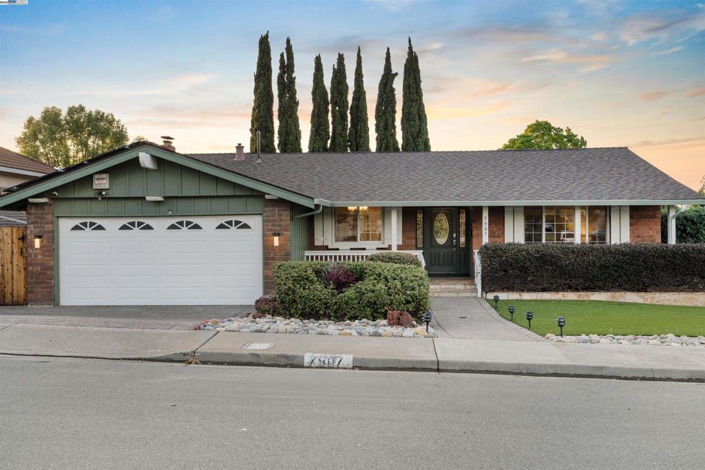 Photo of Listing #41100227