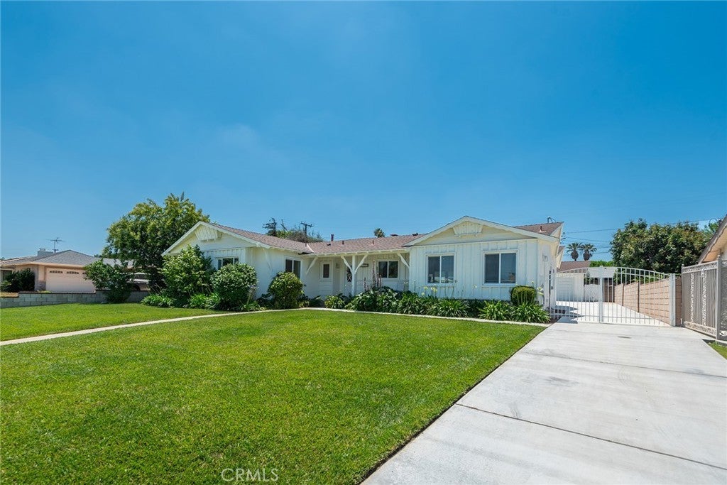 Photo of Listing #SR25125657