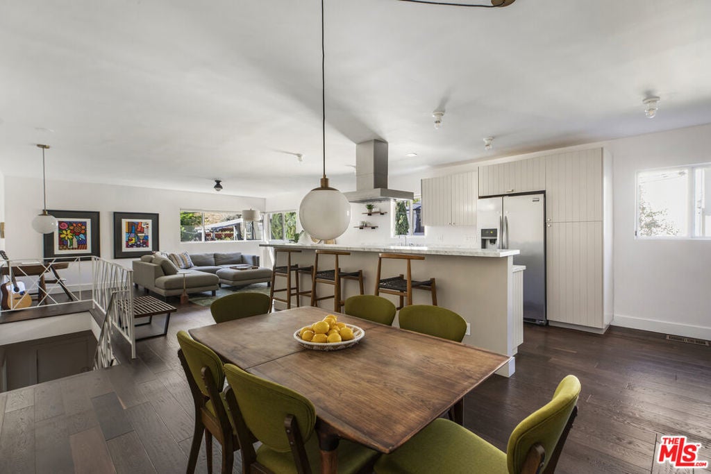 Photo of Listing #25547847