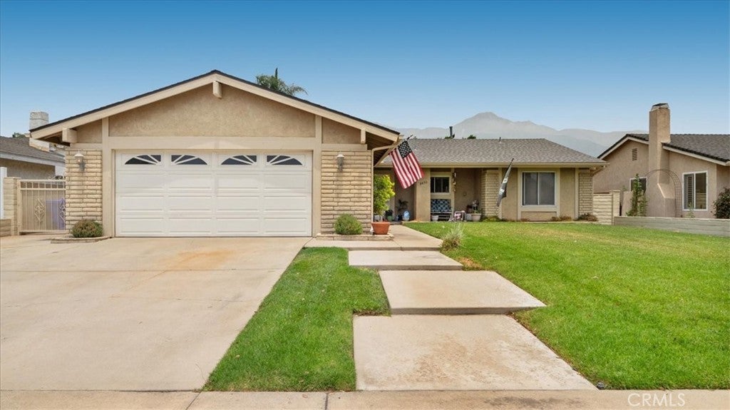 Photo of Listing #CV25113513