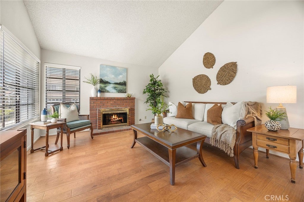 Photo of Listing #PW25119035