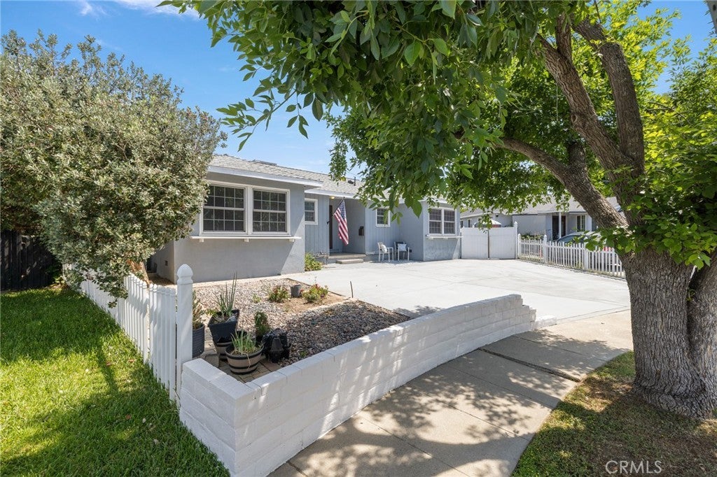 Photo of Listing #SR25122530