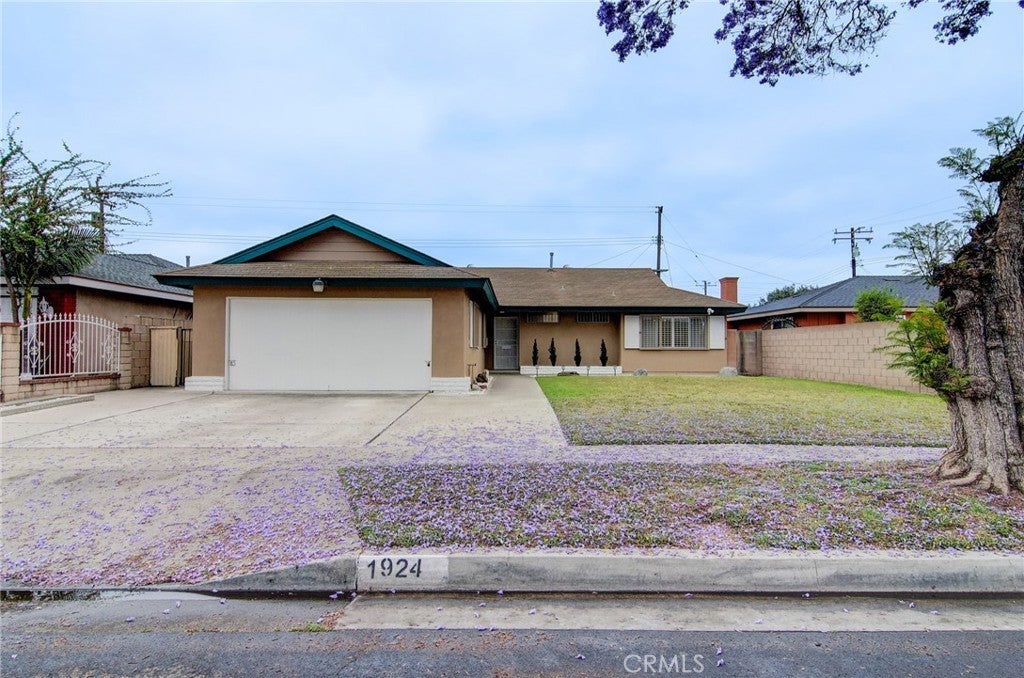 Photo of Listing #NP25125497