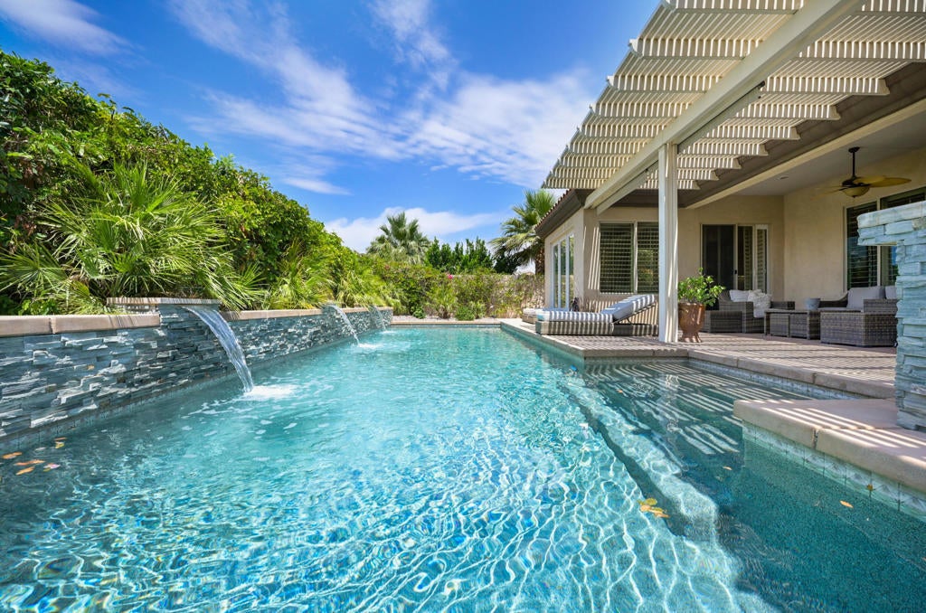 Photo of Listing #219131095DA