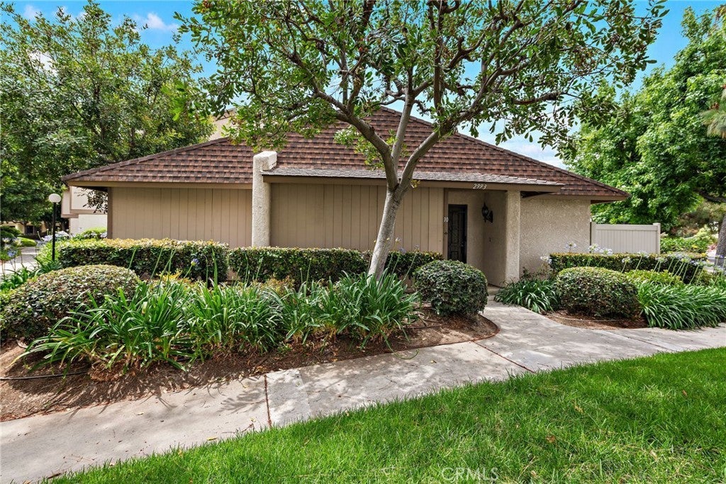 Photo of Listing #OC25126091