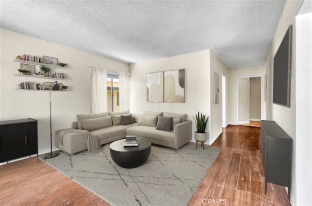 Photo of Listing #PW25126280