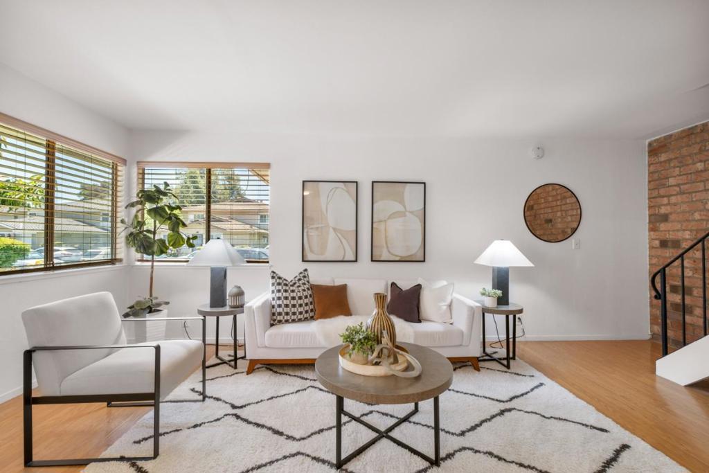 Photo of Listing #ML82009352