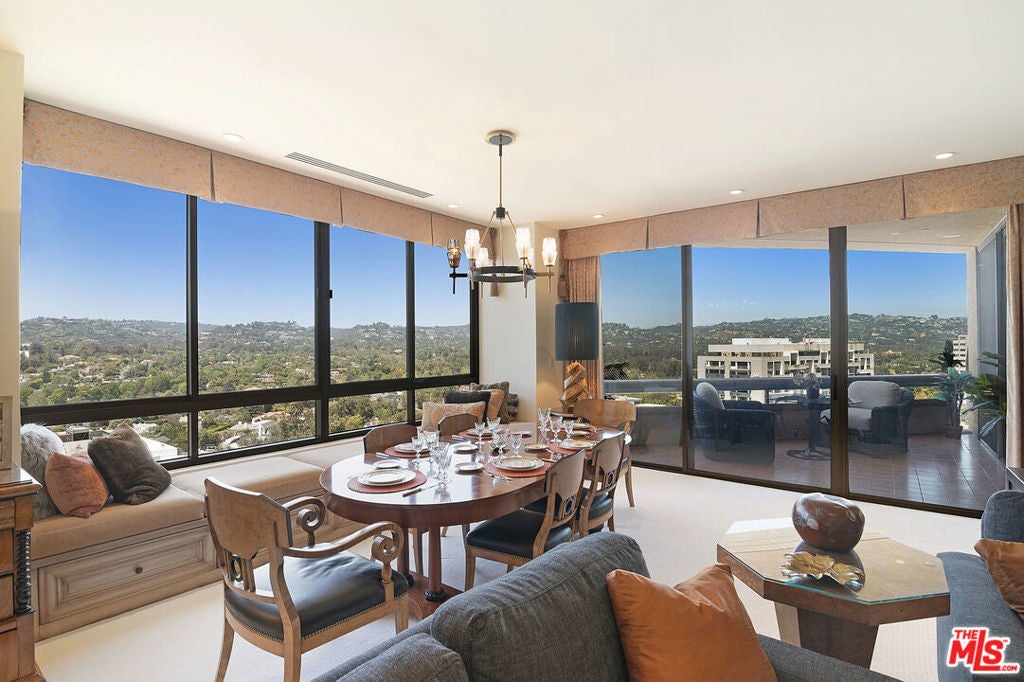 Photo of Listing #25548701