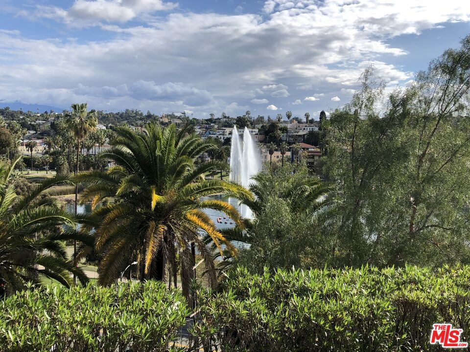 Photo of Listing #25548655